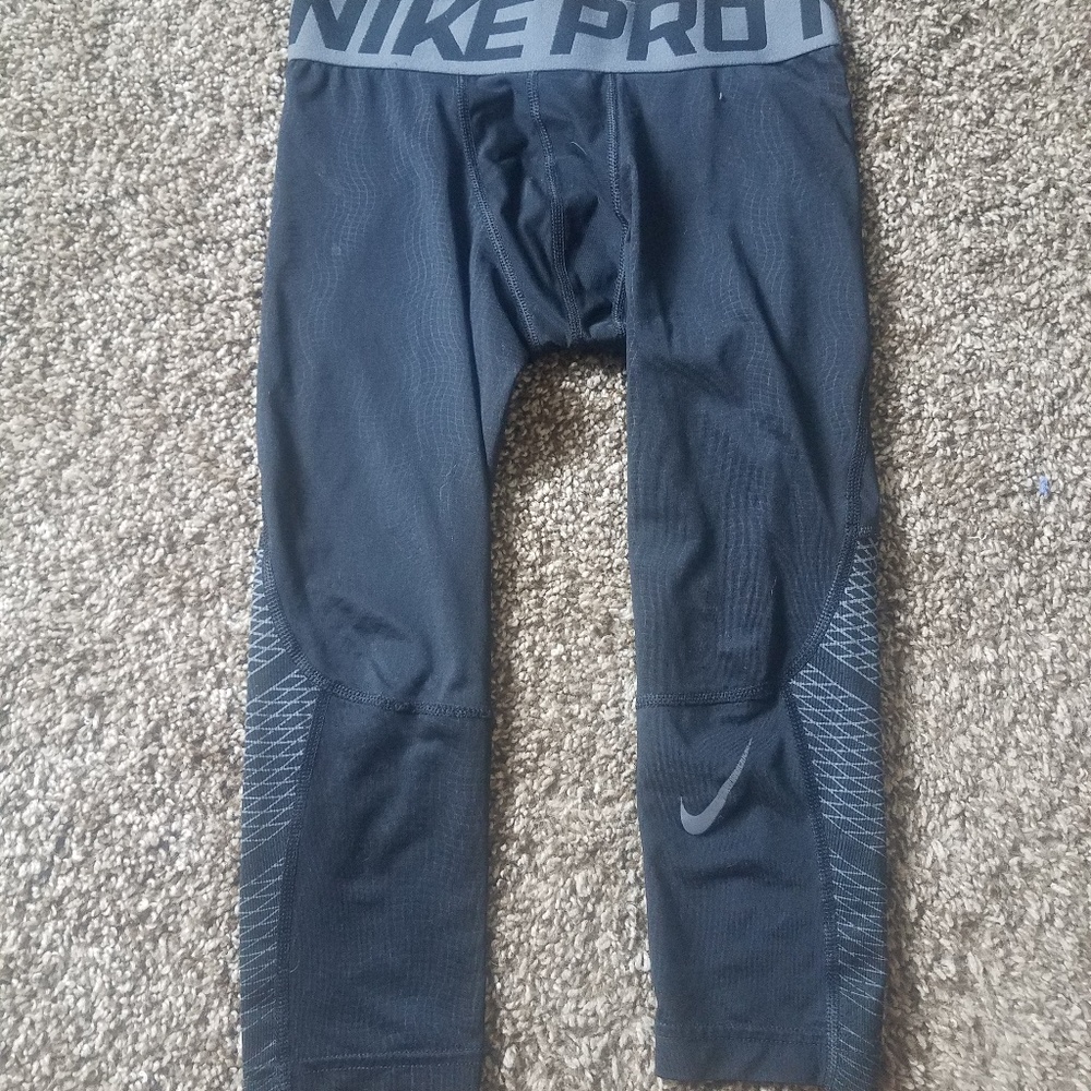 Boys nike pro capris